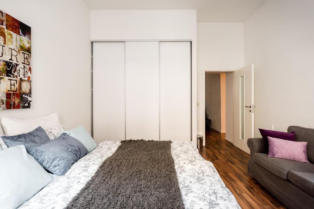 Luxurious And Spacious 5 Min Walk To City Center, 1-2 Wenen Buitenkant foto