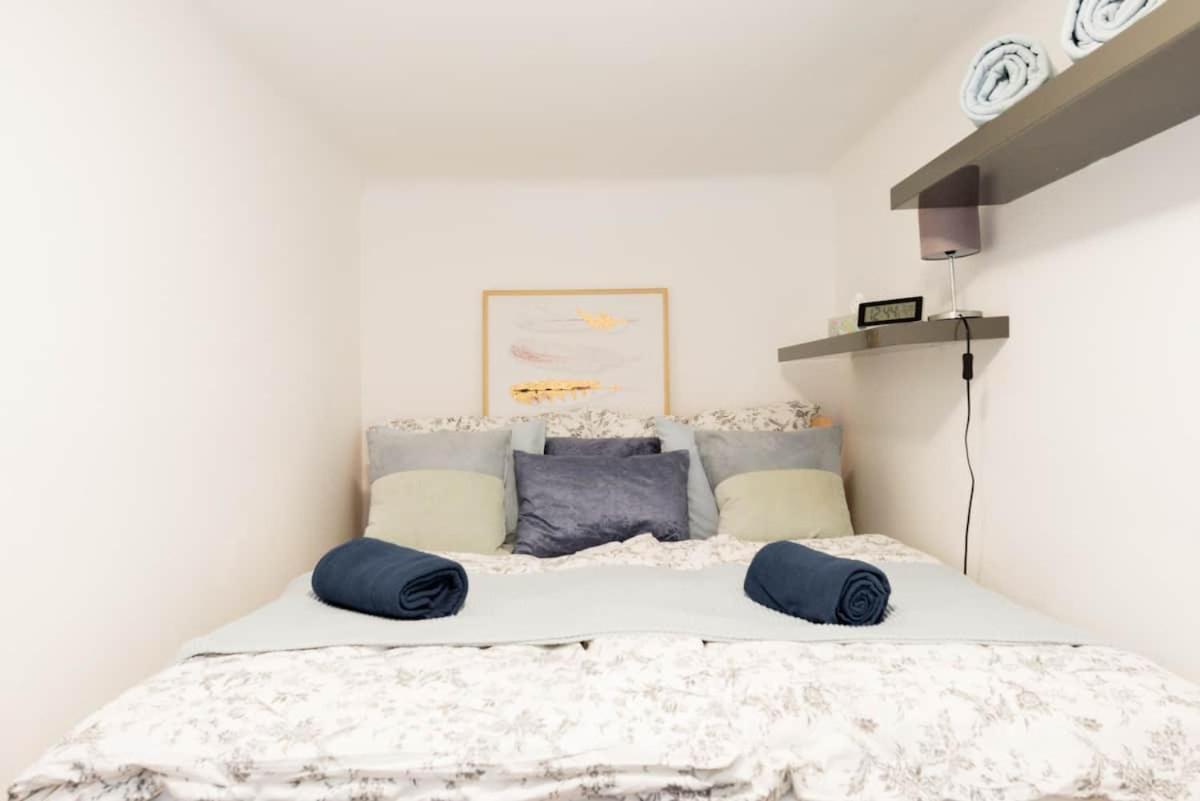 Luxurious And Spacious 5 Min Walk To City Center, 1-2 Wenen Buitenkant foto