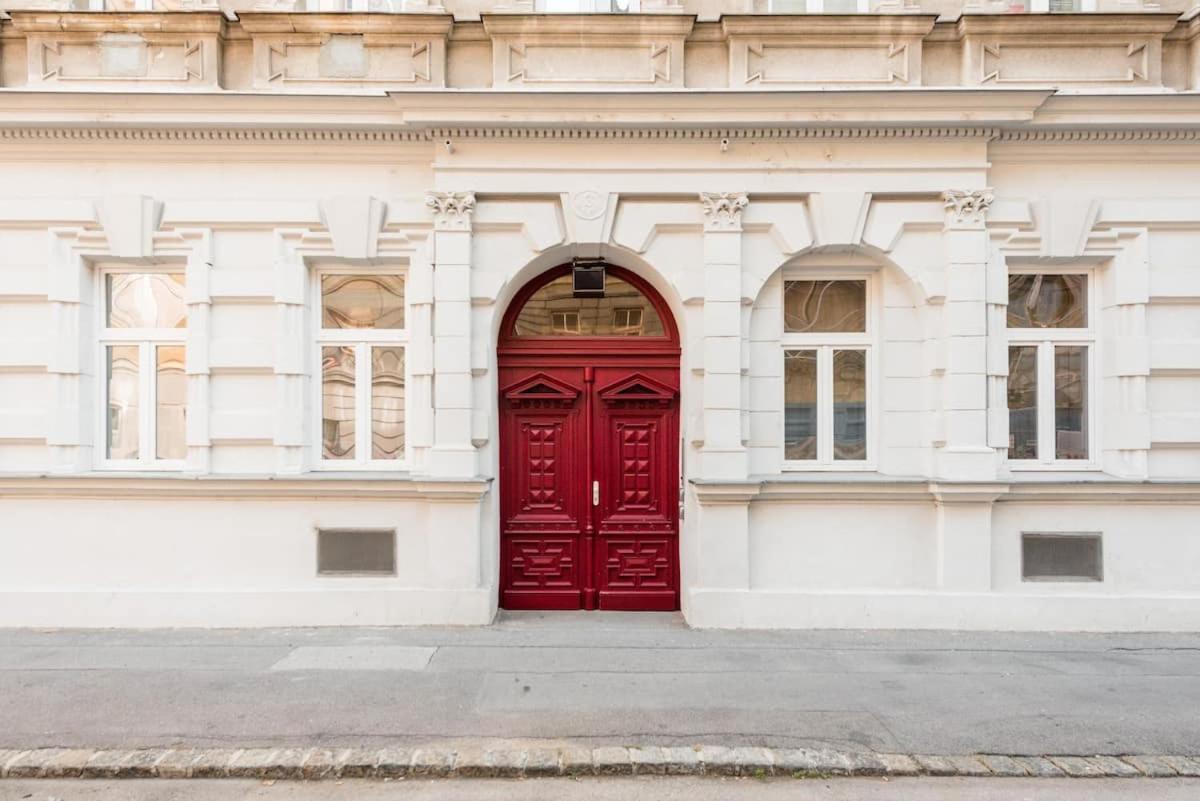 Luxurious And Spacious 5 Min Walk To City Center, 1-2 Wenen Buitenkant foto