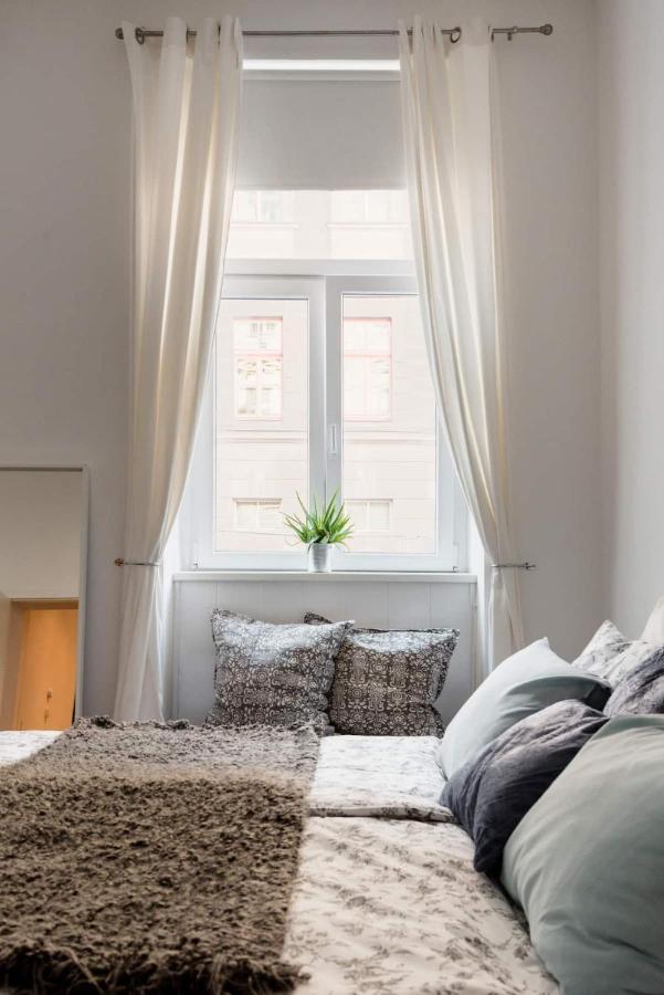 Luxurious And Spacious 5 Min Walk To City Center, 1-2 Wenen Buitenkant foto