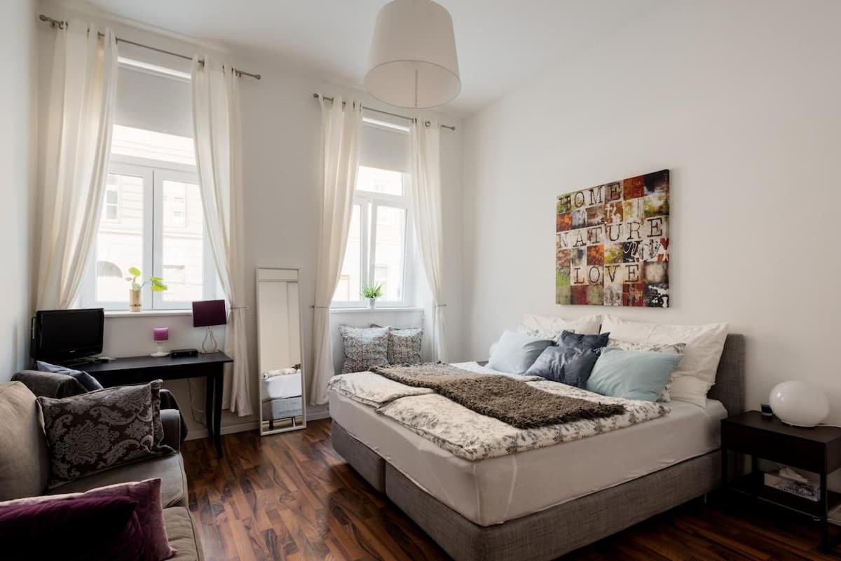Luxurious And Spacious 5 Min Walk To City Center, 1-2 Wenen Buitenkant foto