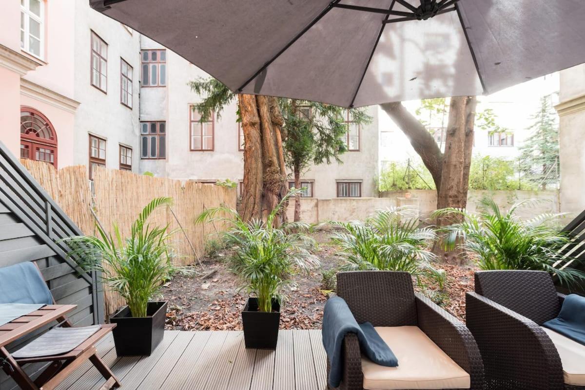 Luxurious And Spacious 5 Min Walk To City Center, 1-2 Wenen Buitenkant foto