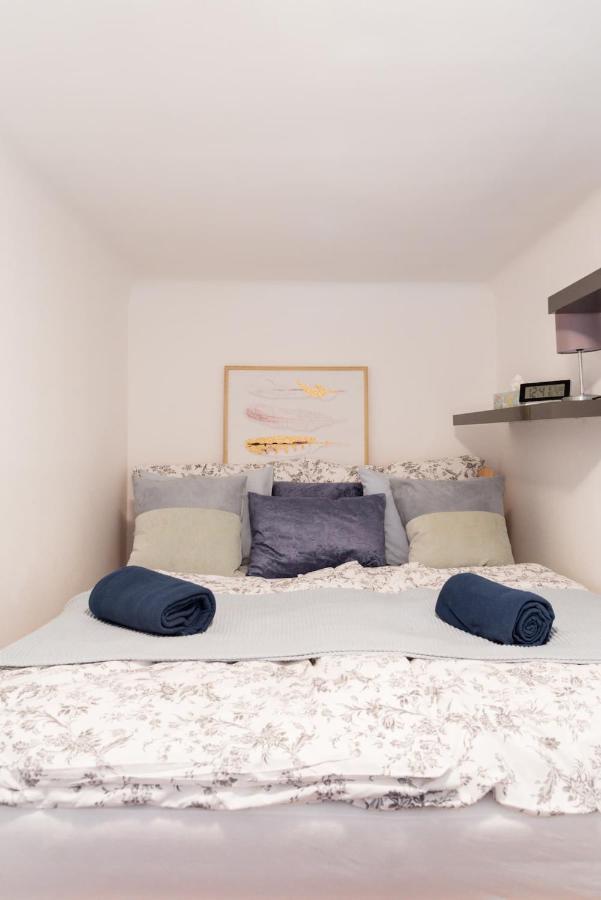 Luxurious And Spacious 5 Min Walk To City Center, 1-2 Wenen Buitenkant foto